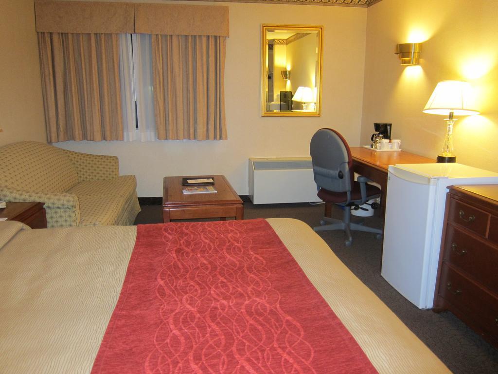 Comfort Inn Meadowvale 미시소거 외부 사진