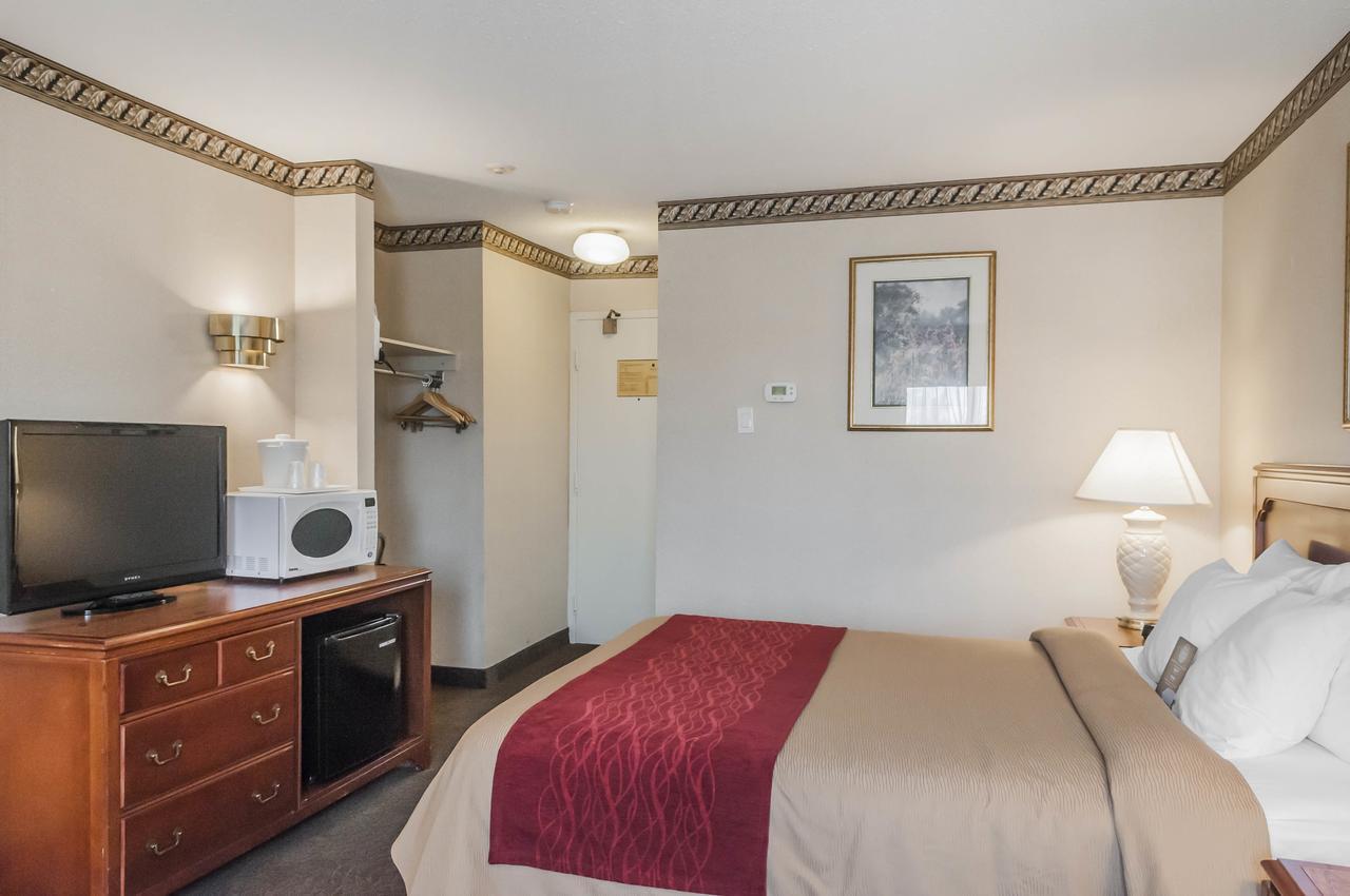 Comfort Inn Meadowvale 미시소거 외부 사진