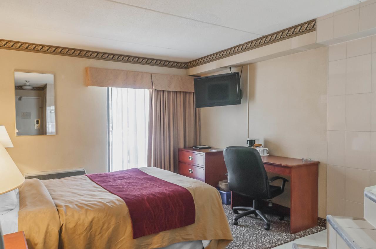 Comfort Inn Meadowvale 미시소거 외부 사진