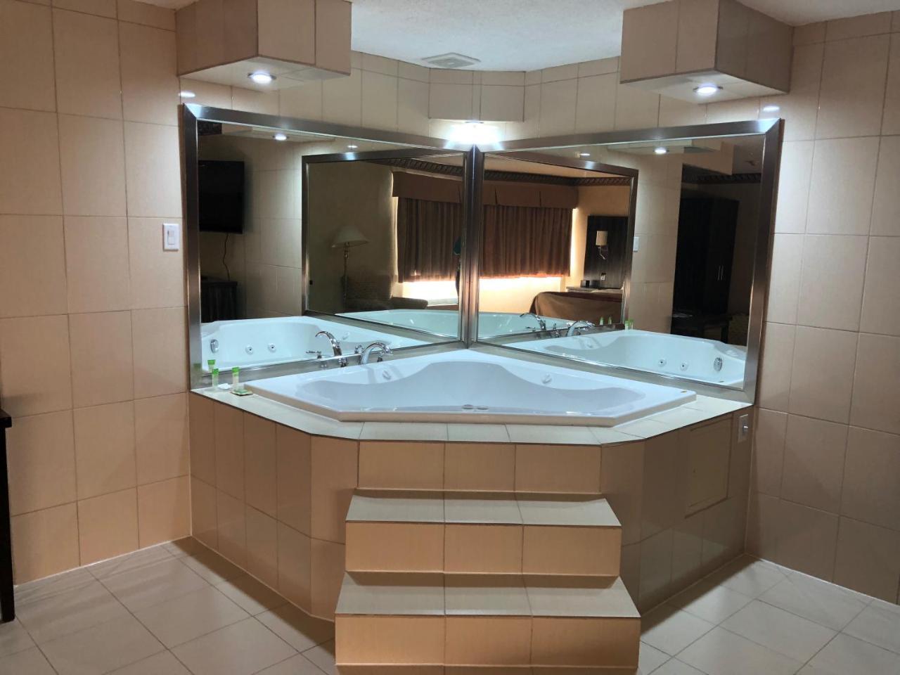 Comfort Inn Meadowvale 미시소거 외부 사진